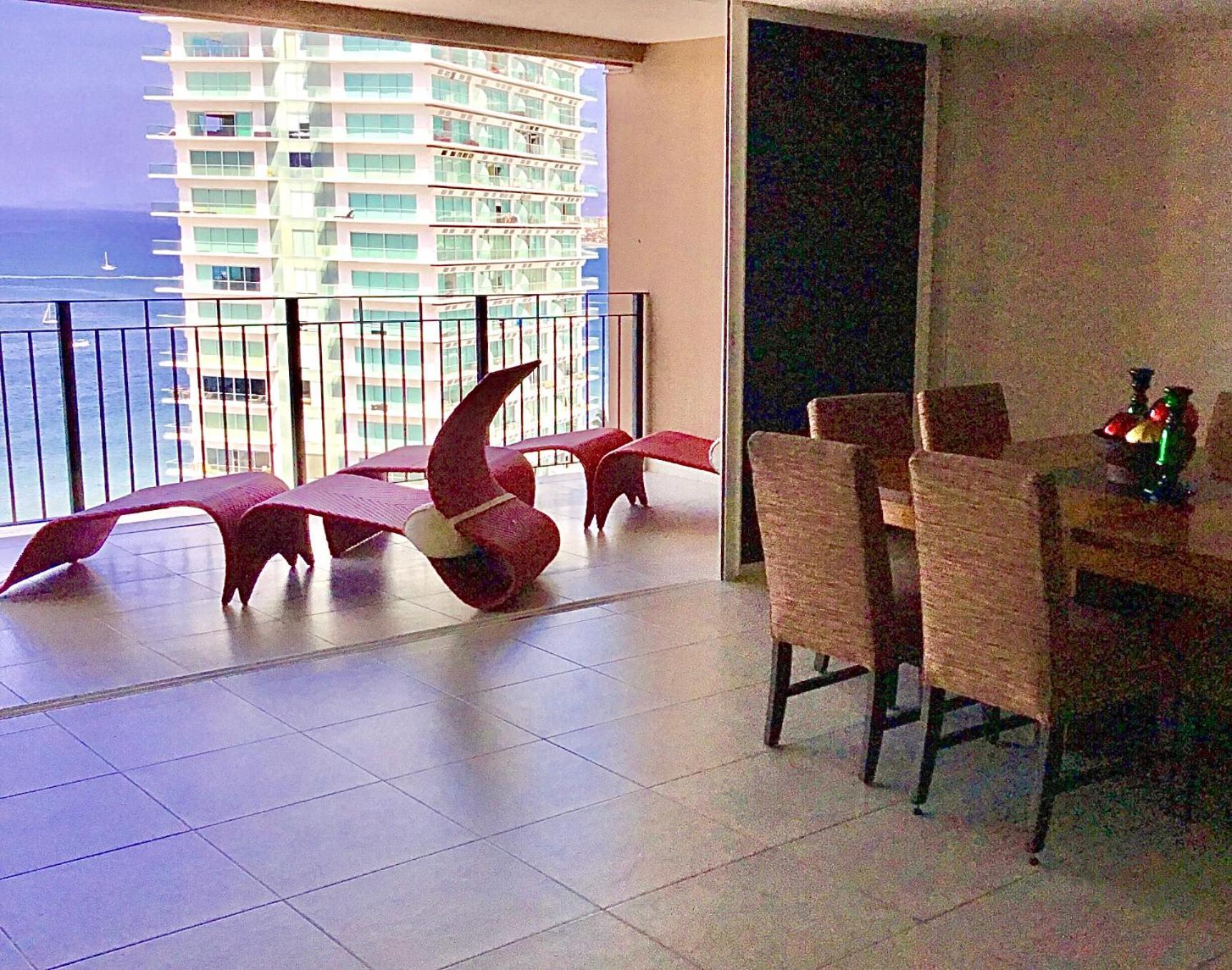 Apartamentos Grand Venetian Puerto Vallarta Chambre photo